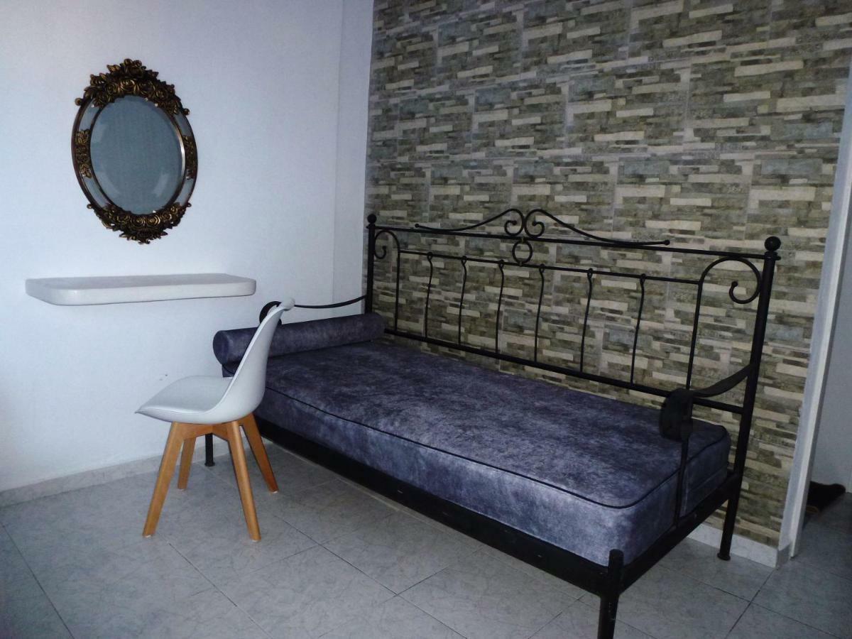 Bougainvillea Suites Kamári 外观 照片