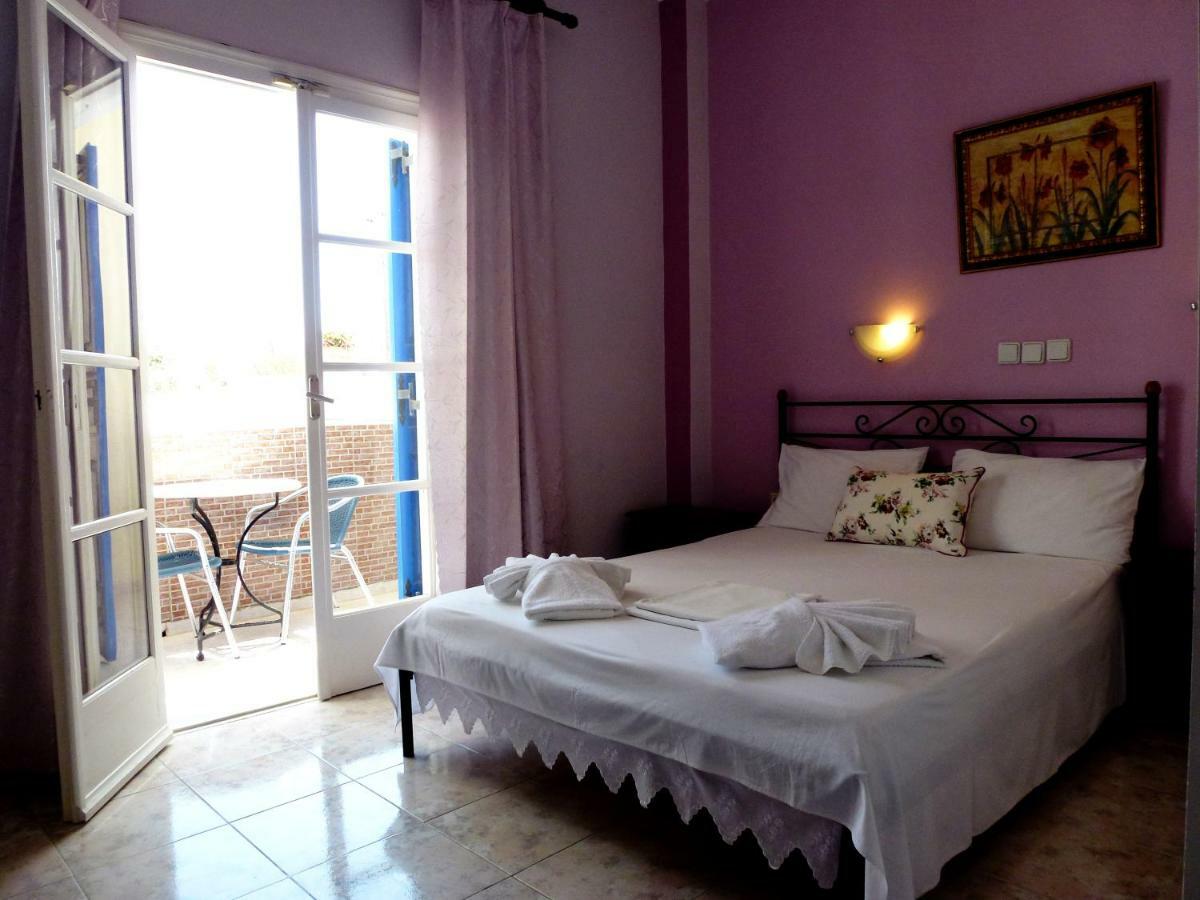 Bougainvillea Suites Kamári 外观 照片