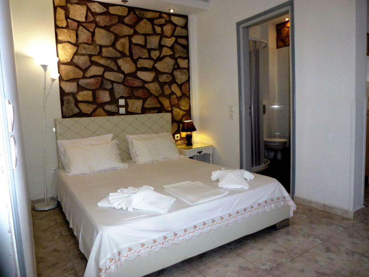 Bougainvillea Suites Kamári 外观 照片