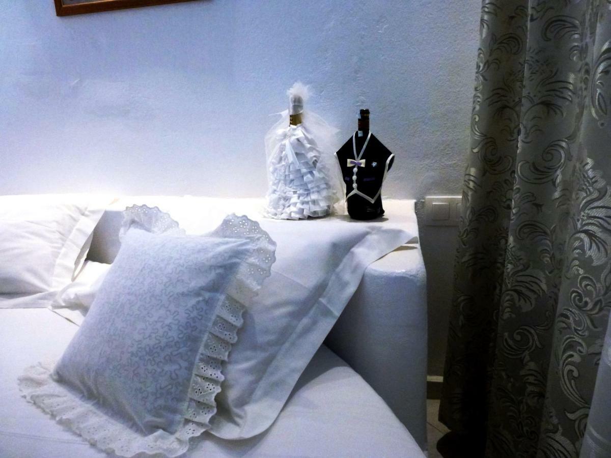 Bougainvillea Suites Kamári 外观 照片